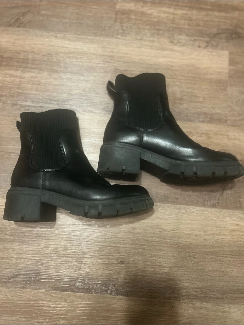 Black Chelsea Lug Sole Ankle Boots - Women